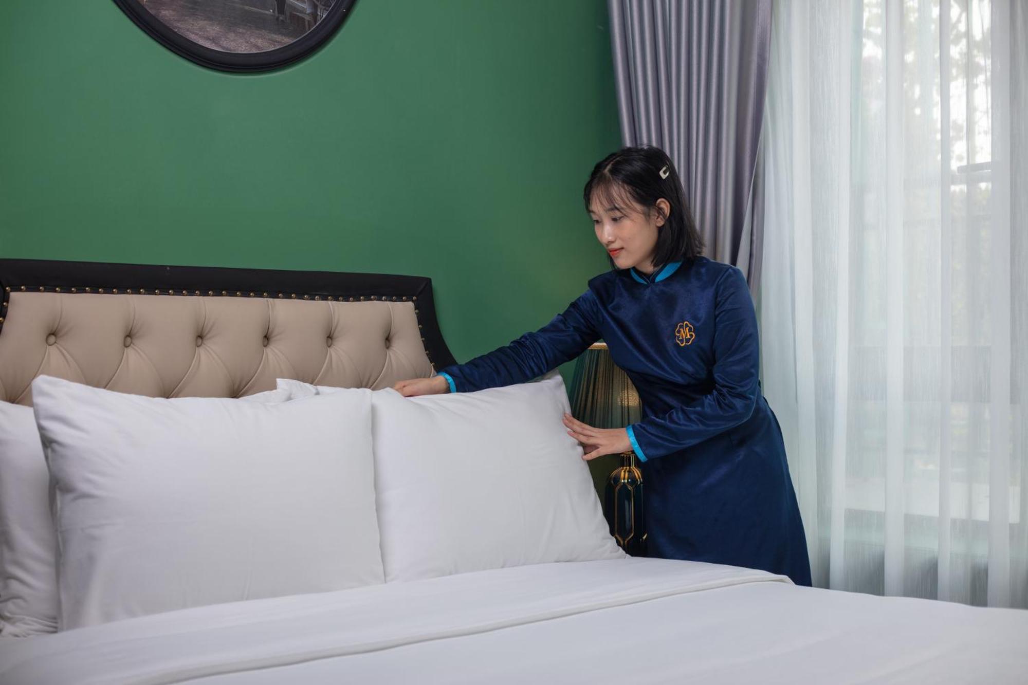 Madelise Adora Hotel & Travel 河内 外观 照片