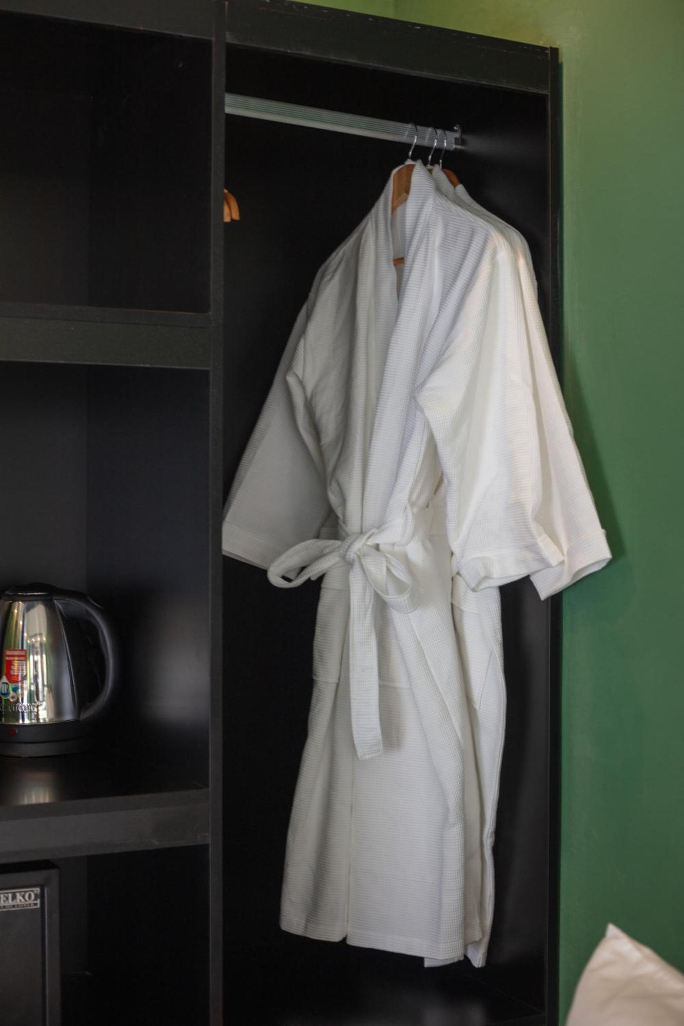Madelise Adora Hotel & Travel 河内 外观 照片