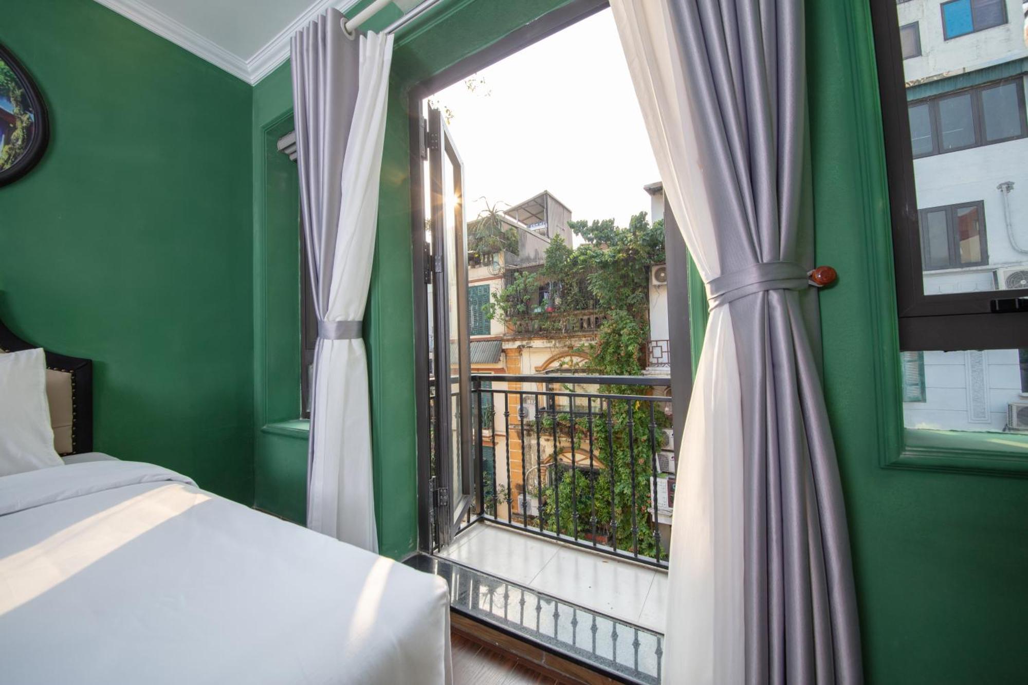 Madelise Adora Hotel & Travel 河内 外观 照片