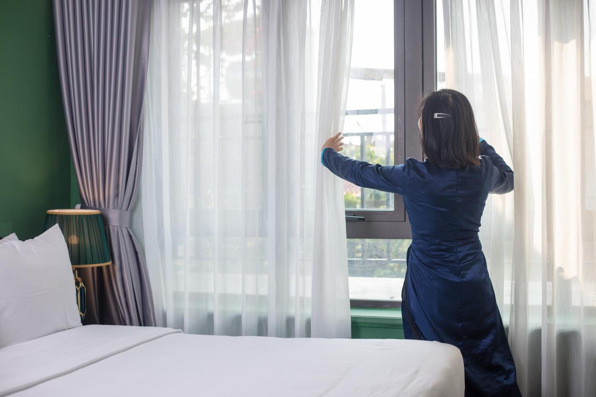 Madelise Adora Hotel & Travel 河内 外观 照片