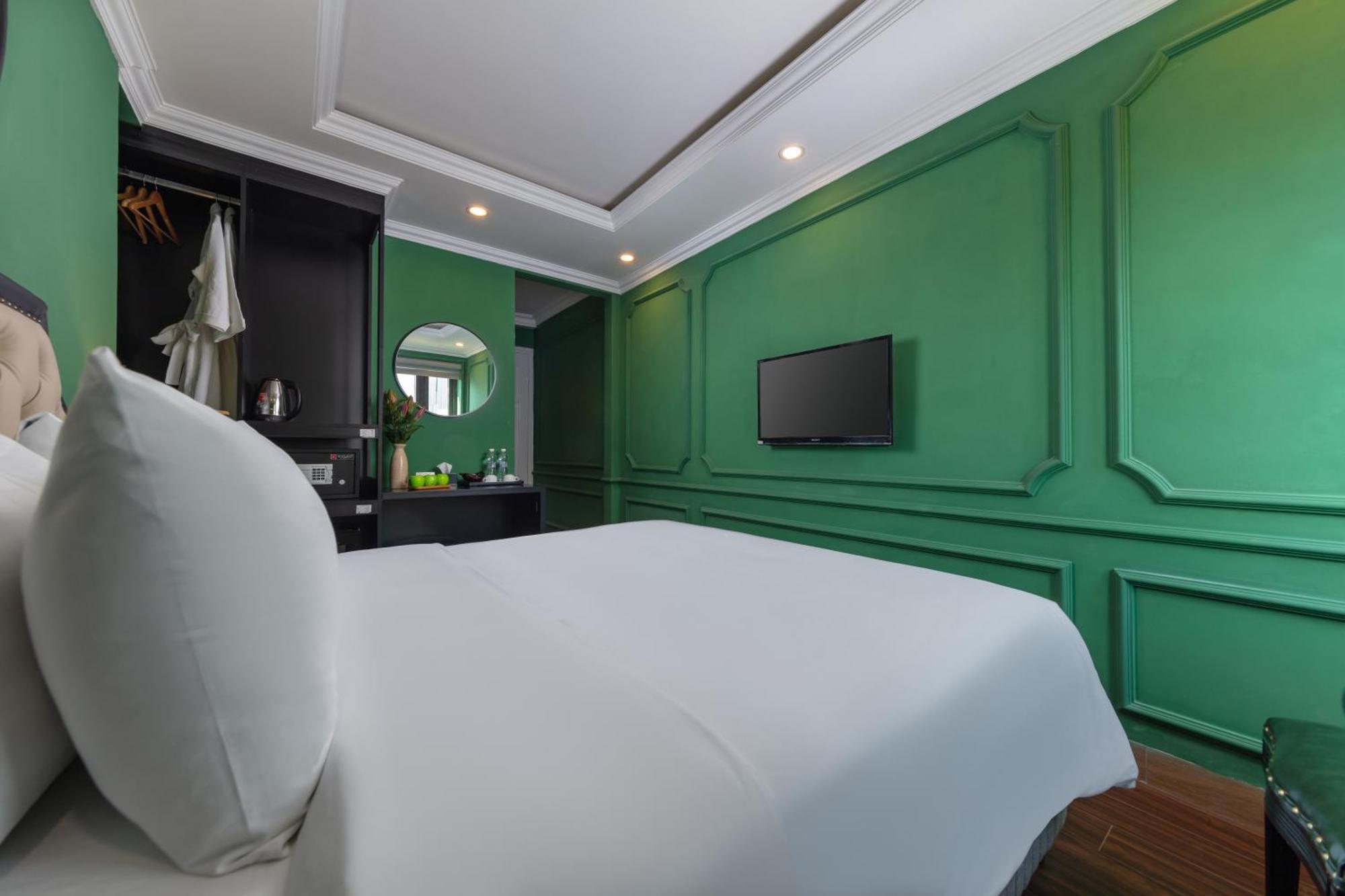 Madelise Adora Hotel & Travel 河内 外观 照片
